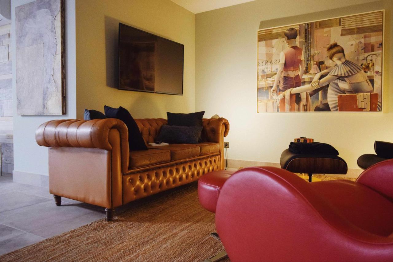 Keldomenech Bed&Art Luxury Apartment For Art Lover Besalú Exterior foto