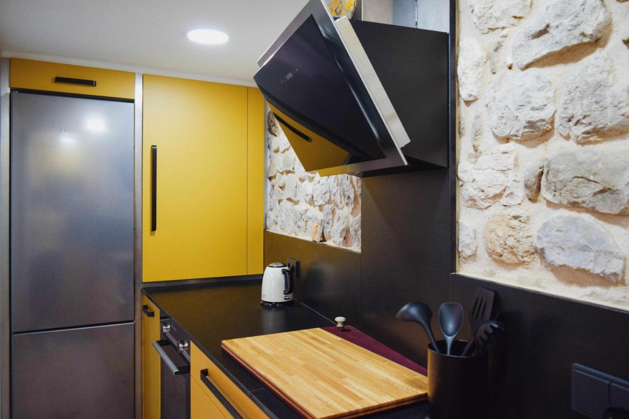 Keldomenech Bed&Art Luxury Apartment For Art Lover Besalú Exterior foto
